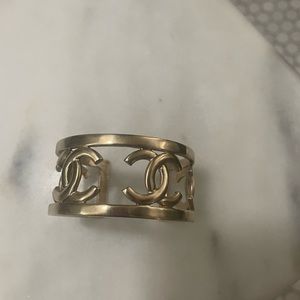 Gorgeous like new CHANEL gold bangle bracelet